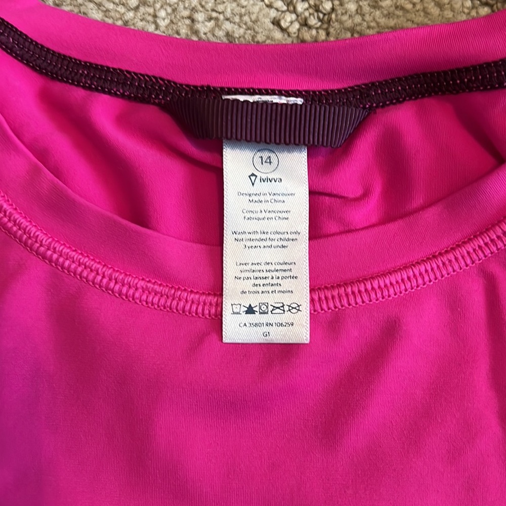 Tee - Picture 5 of 9